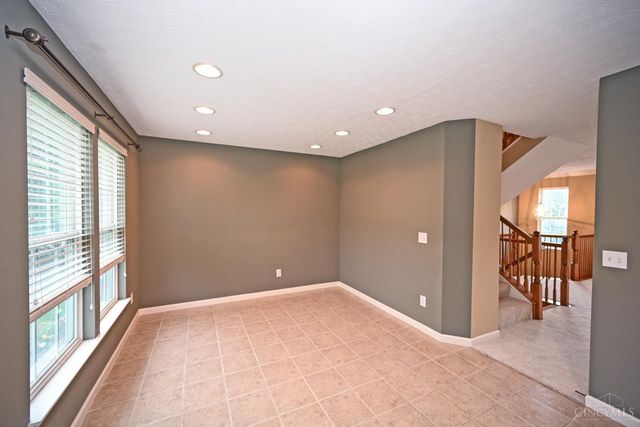 7207 Ivy Way, Newtown, OH 45244