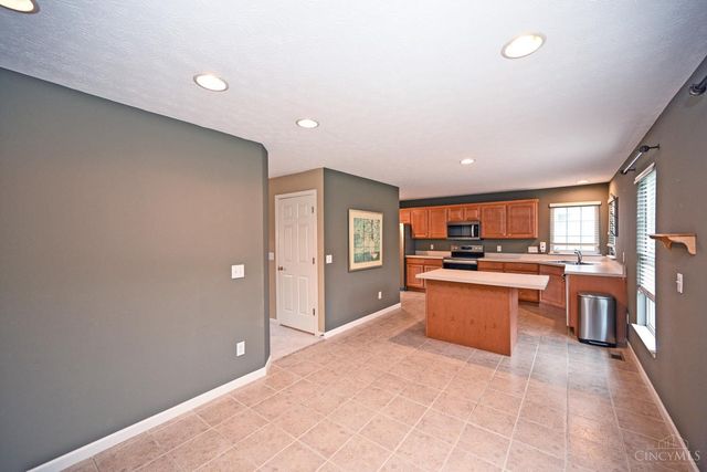 7207 Ivy Way, Newtown, OH 45244