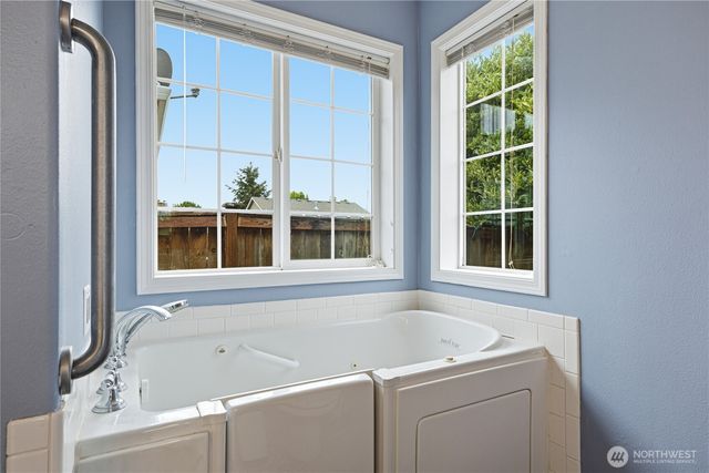 8429 14th Avenue SE, Olympia, WA 98513