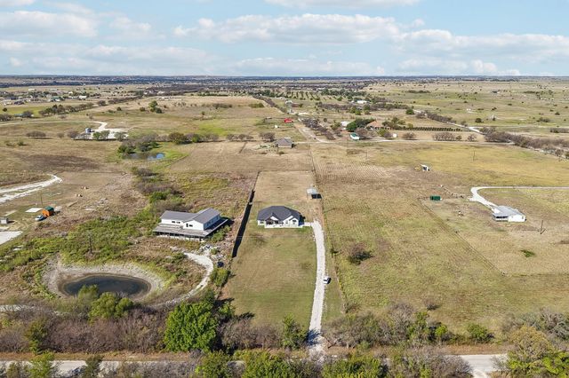 1360 County Road 4522, Decatur, TX 76234