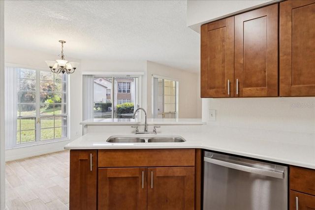 4617 GATE PL 105, Orlando, FL 32811