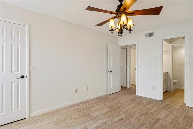 4617 GATE PL 105, Orlando, FL 32811