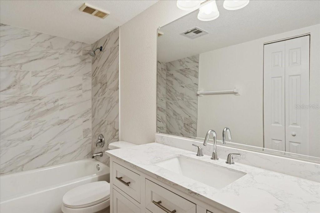 Image 24 of property listing at 4617 GATE PL 105, Orlando, FL 32811