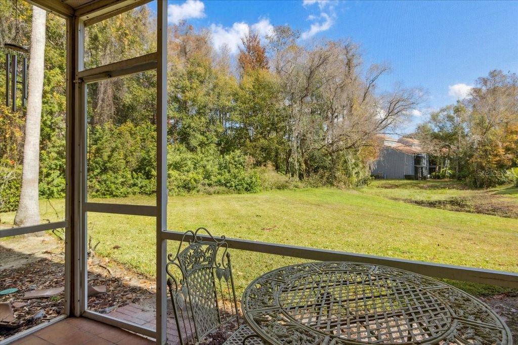 Image 25 of property listing at 4617 GATE PL 105, Orlando, FL 32811