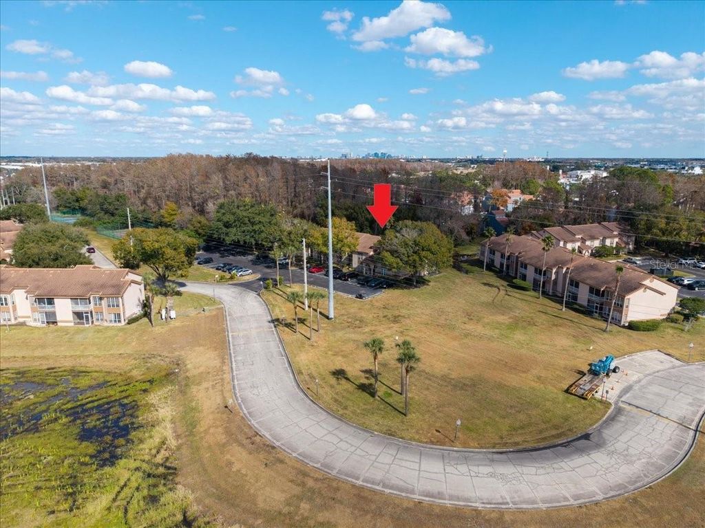 Image 32 of property listing at 4617 GATE PL 105, Orlando, FL 32811