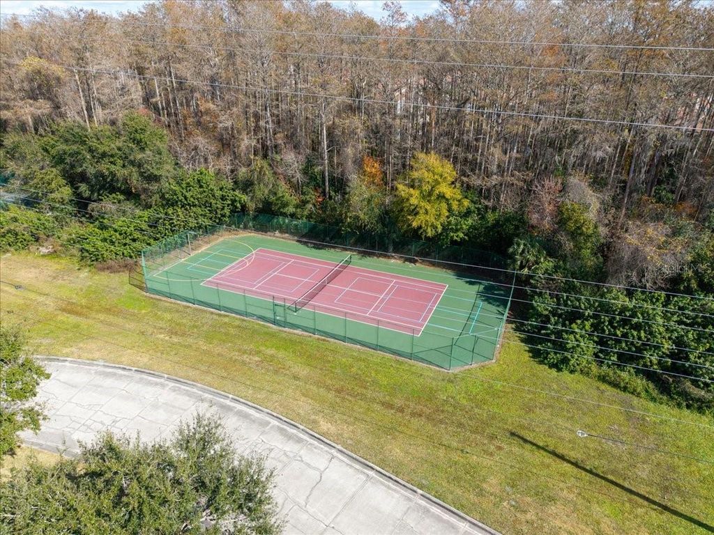 Image 40 of property listing at 4617 GATE PL 105, Orlando, FL 32811