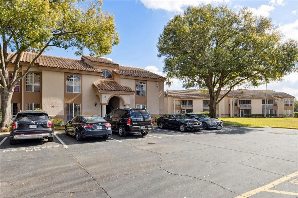 Image 41 of property listing at 4617 GATE PL 105, Orlando, FL 32811