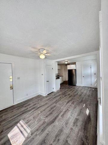 90 Brook Rd. 1R, Quincy, MA 02169