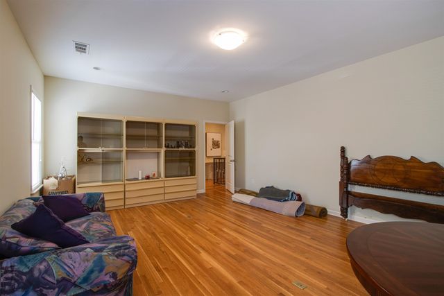 1621 LAWTON TRL, Germantown, TN 38138