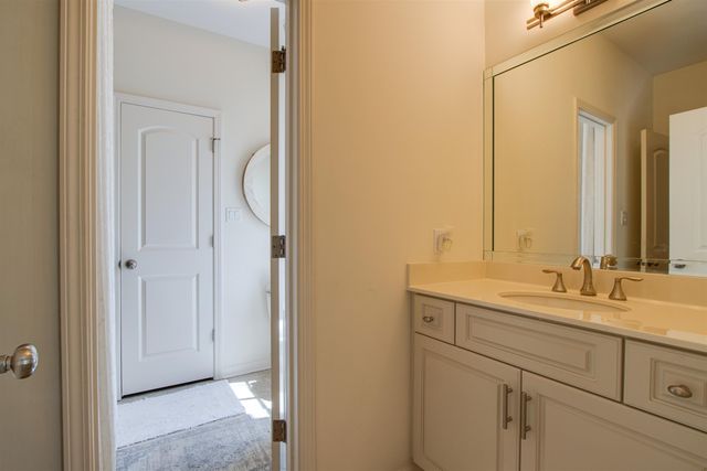 1621 LAWTON TRL, Germantown, TN 38138