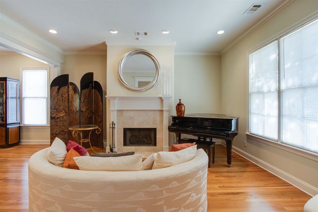 1621 LAWTON TRL, Germantown, TN 38138