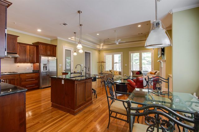 1621 LAWTON TRL, Germantown, TN 38138