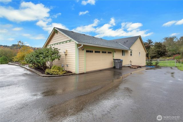 1450 SE Spruce Rd, Port Orchard, WA 98367