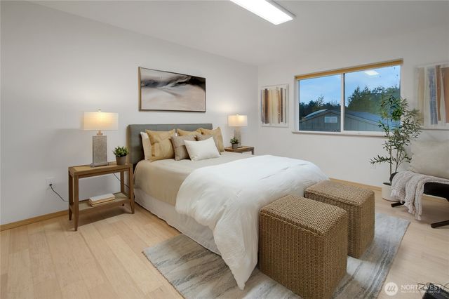 1450 SE Spruce Rd, Port Orchard, WA 98367