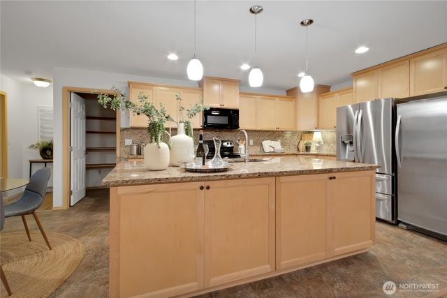 1450 SE Spruce Rd, Port Orchard, WA 98367