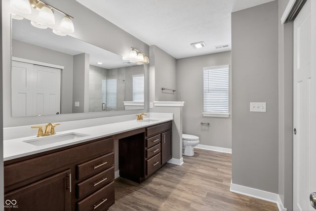 10870 Sablecliff Way, Brownsburg, IN 46112