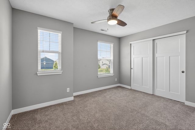 10870 Sablecliff Way, Brownsburg, IN 46112