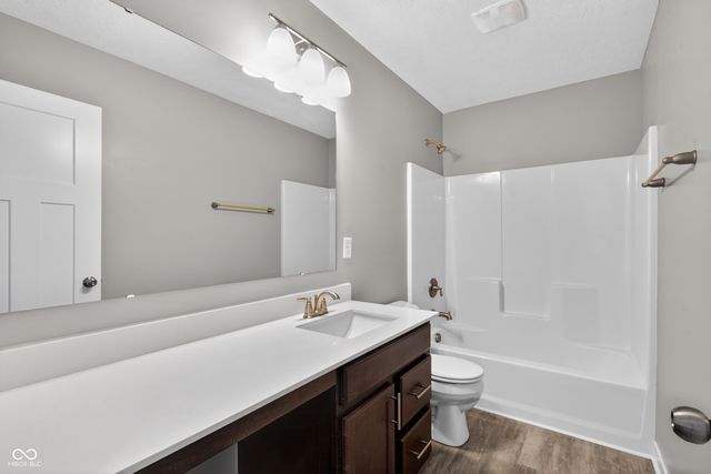10870 Sablecliff Way, Brownsburg, IN 46112