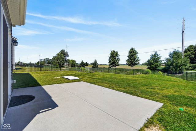 10870 Sablecliff Way, Brownsburg, IN 46112