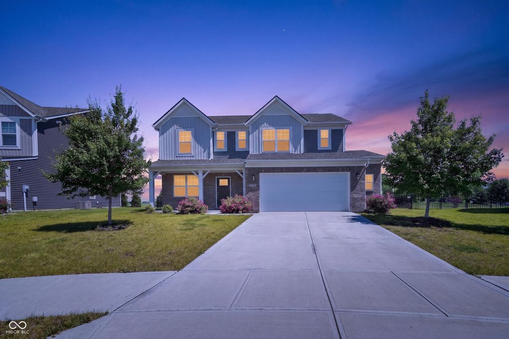 10870 Sablecliff Way, Brownsburg, IN 46112