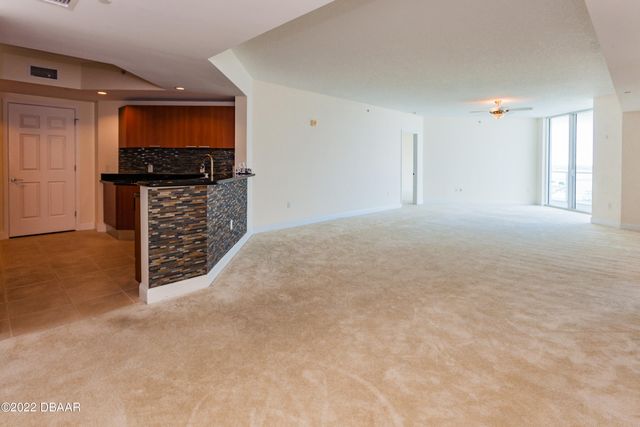 241 Riverside Dr Unit 904, Holly Hill, FL 32117