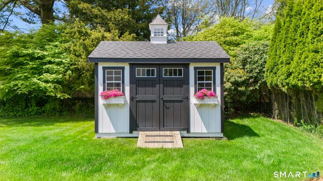 82 Lee Drive, Fairfield, CT 06824