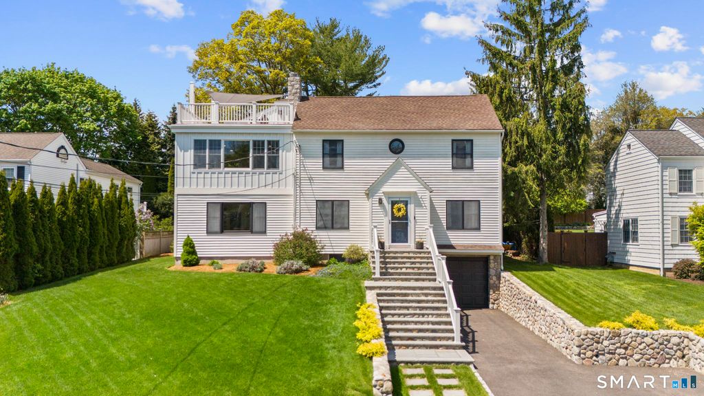 82 Lee Drive, Fairfield, CT 06824