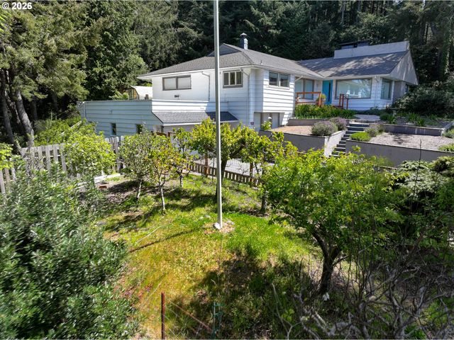 2 Highway 101, Port Orford, OR 97465
