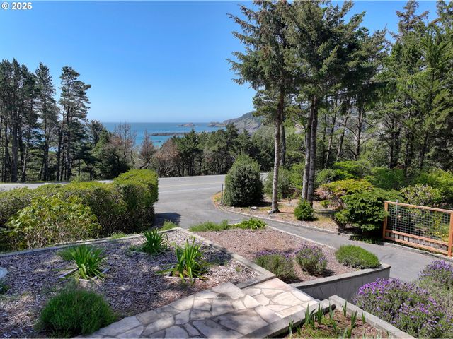 2 Highway 101, Port Orford, OR 97465