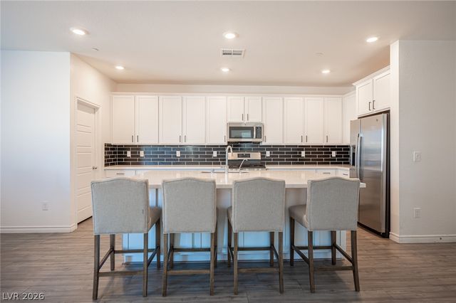 9804 Abel Cliff Street, Las Vegas, NV 89143