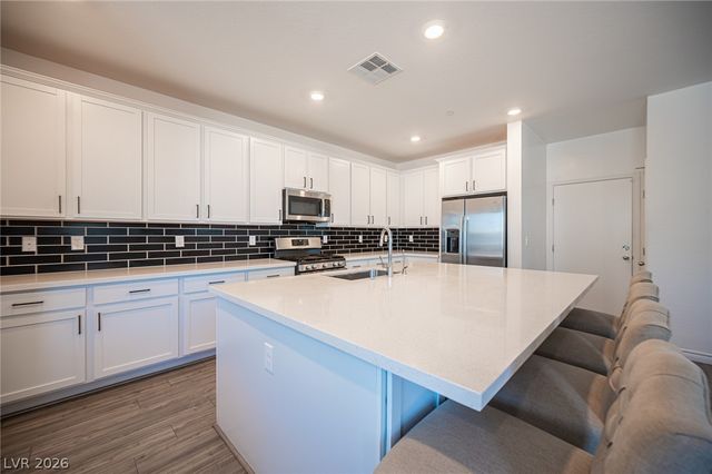 9804 Abel Cliff Street, Las Vegas, NV 89143