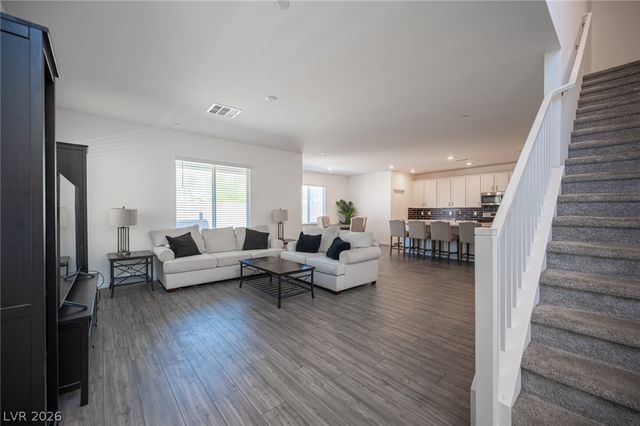 9804 Abel Cliff Street, Las Vegas, NV 89143