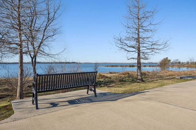 6814 Dolphin Circle, Rowlett, TX 75088