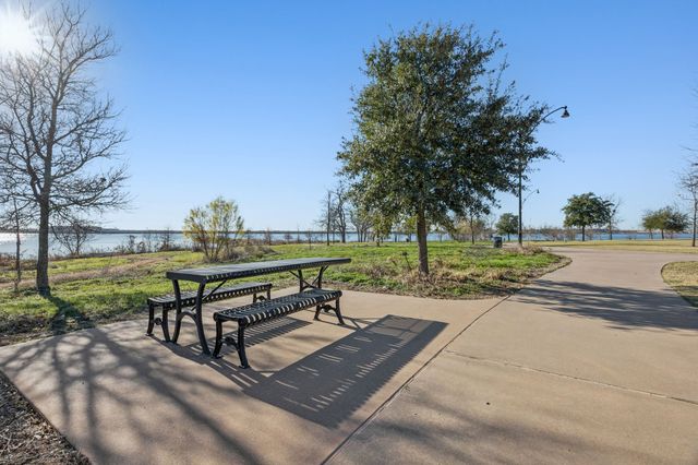 6814 Dolphin Circle, Rowlett, TX 75088