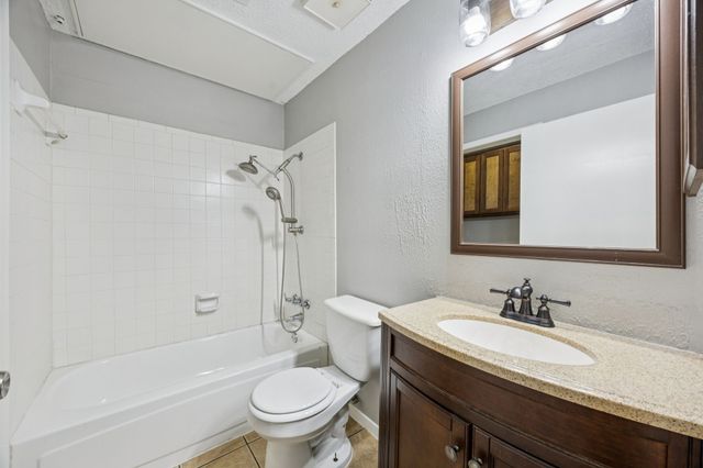 6814 Dolphin Circle, Rowlett, TX 75088