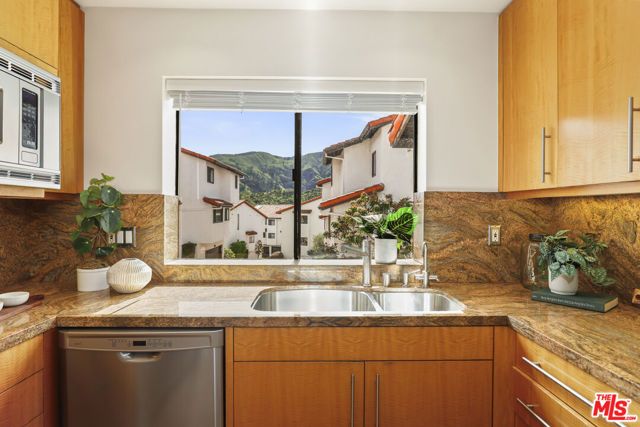 1611 Michael Lane, Pacific Palisades (los Angeles), CA 90272