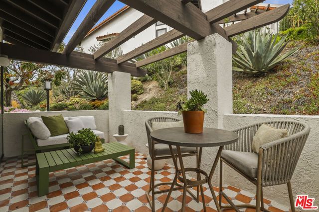 1611 Michael Lane, Pacific Palisades (los Angeles), CA 90272