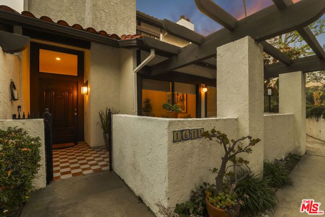 1611 Michael Lane, Pacific Palisades (los Angeles), CA 90272