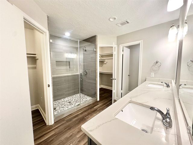 2523 Castle Place, Stafford, TX 77477