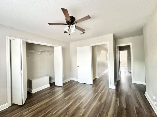 2523 Castle Place, Stafford, TX 77477