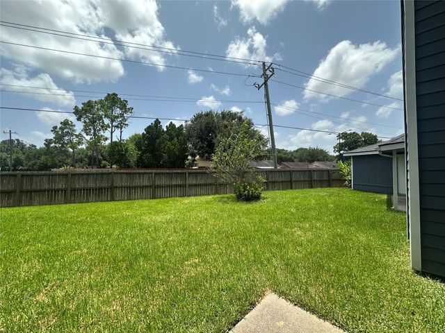 2523 Castle Place, Stafford, TX 77477