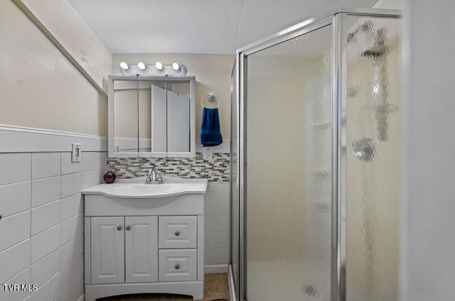 9514 Highway 11w, Mooresburg, TN 37811