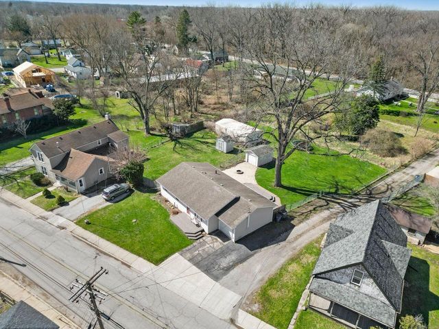 204 Wagner Road, Porter, IN 46304