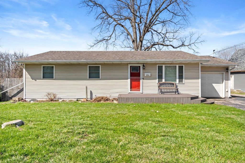 204 Wagner Road, Porter, IN 46304