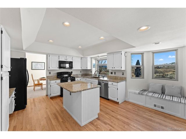 925 Wuthering Heights Dr, Colorado Springs, CO 80921