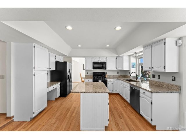 925 Wuthering Heights Dr, Colorado Springs, CO 80921