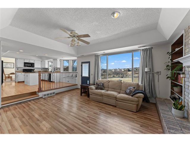 925 Wuthering Heights Dr, Colorado Springs, CO 80921