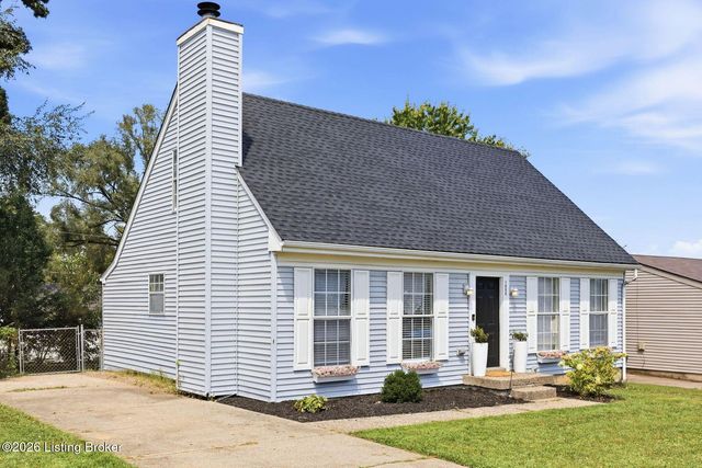 1604 Acosta Ct, La Grange, KY 40031
