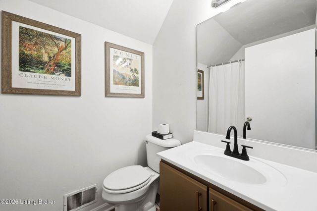 1604 Acosta Ct, La Grange, KY 40031