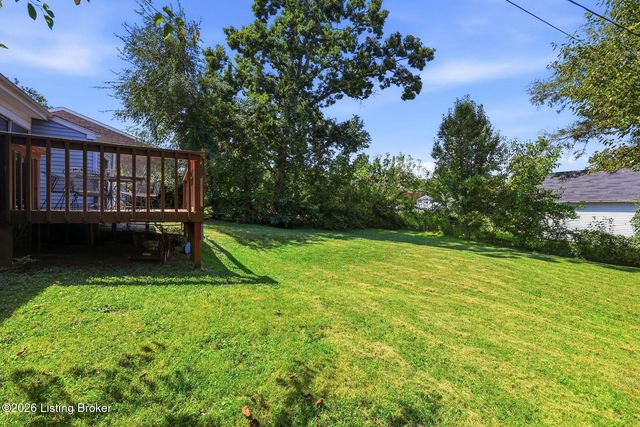1604 Acosta Ct, La Grange, KY 40031